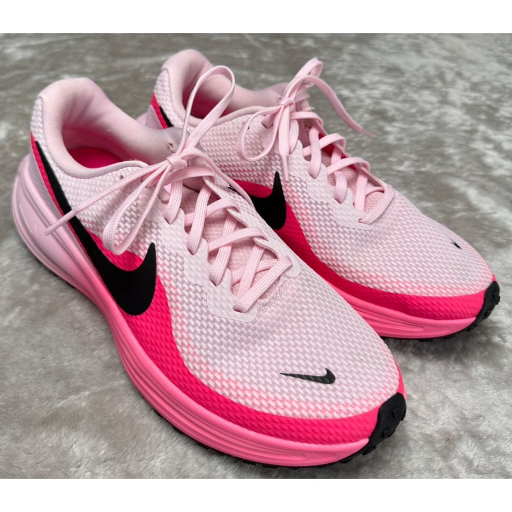 Nike Revolution 8 Pink Foam Hyper Pink Black Running Shoes Sneakers Womens 10